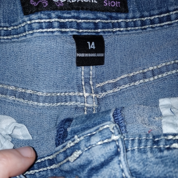 Girls shorts - Picture 3 of 3